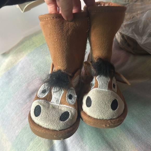 Lazy dog Boots size 8-9 - Picture 1 of 5